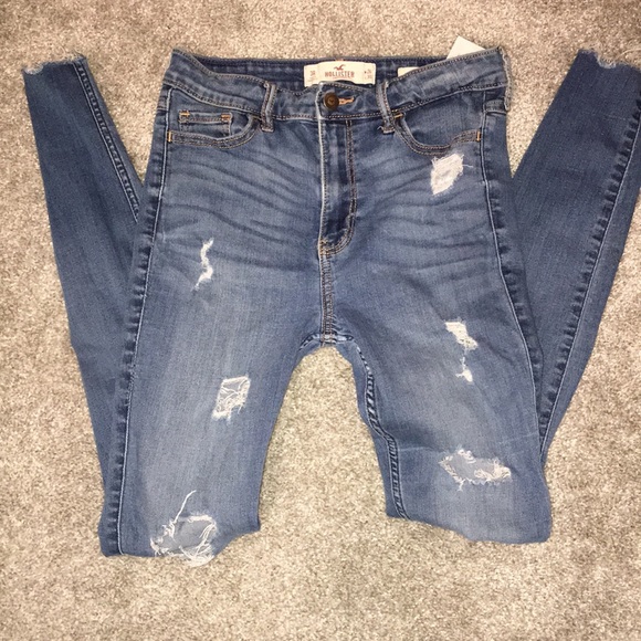 Hollister Jeans - Picture 1 of 2
